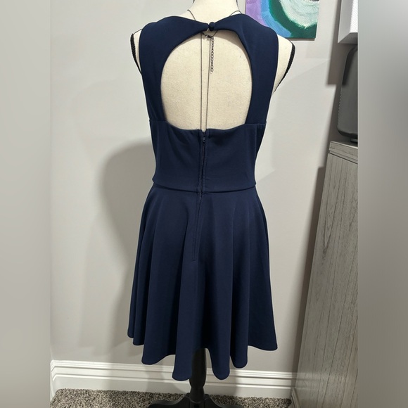 B Darlin sweetheart sleeveless flare navy blue dress - Picture 2 of 4